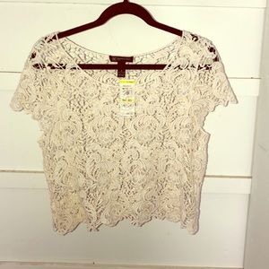 NWT. INC Medium Petite Doily Flower Pattern Shirt